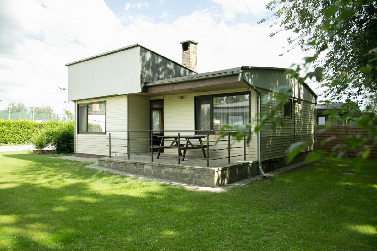 Camping Oaza Blonie Kornik Domki Standard - 3 Pokoje Buitenkant foto
