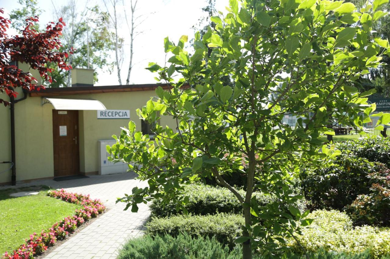 Camping Oaza Blonie Kornik Domki Standard - 3 Pokoje Buitenkant foto