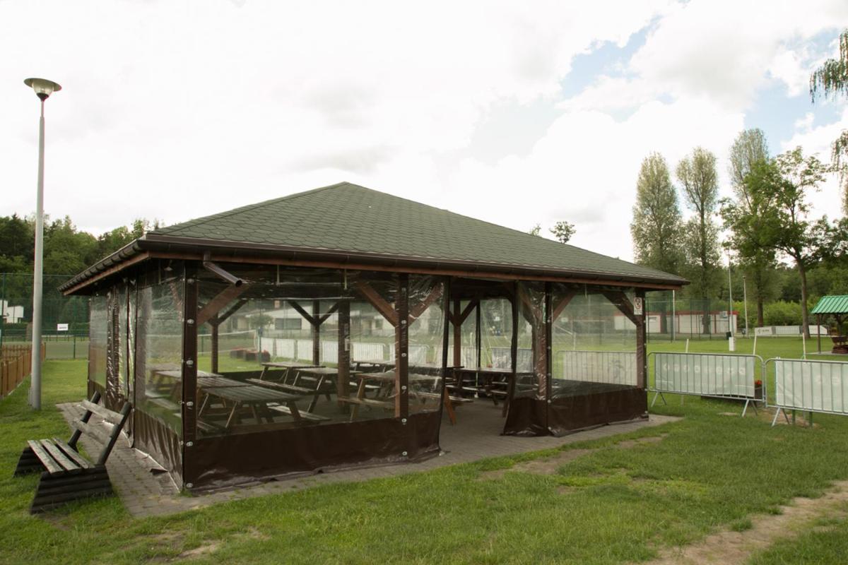 Camping Oaza Blonie Kornik Domki Standard - 3 Pokoje Buitenkant foto