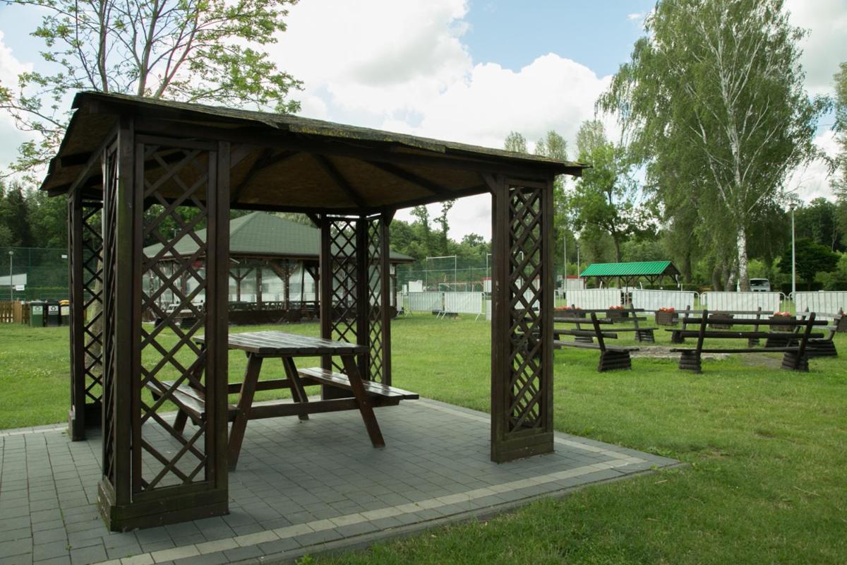 Camping Oaza Blonie Kornik Domki Standard - 3 Pokoje Buitenkant foto
