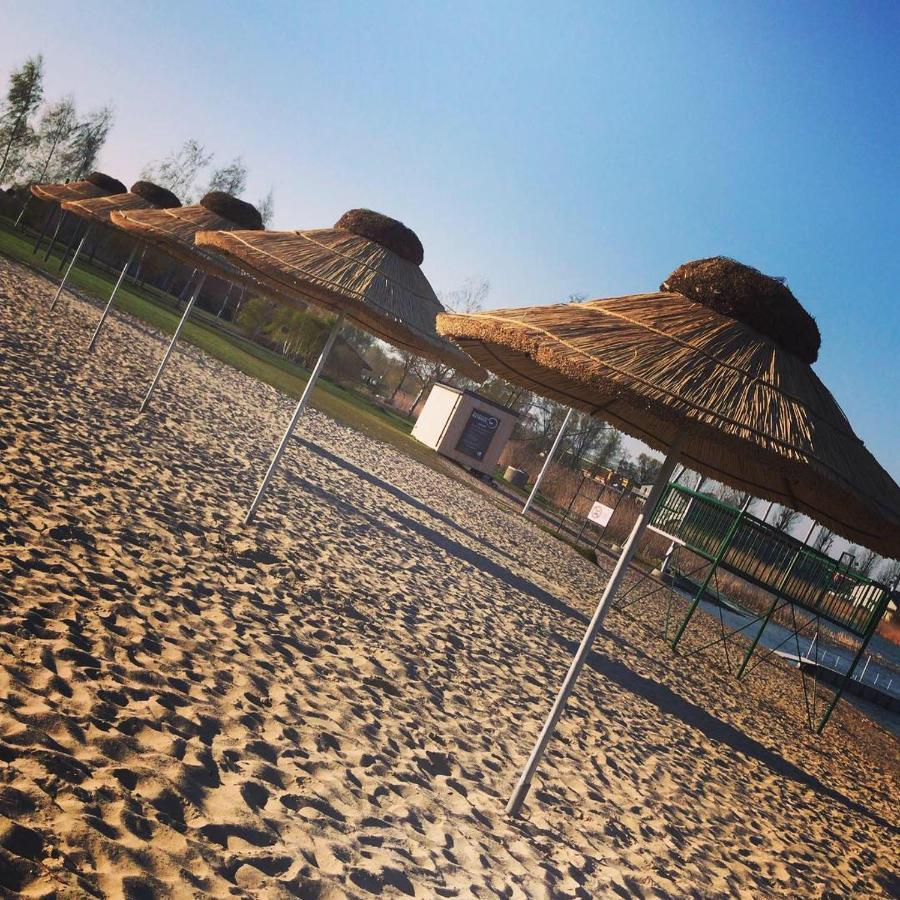 Camping Oaza Blonie Kornik Domki Standard - 3 Pokoje Buitenkant foto