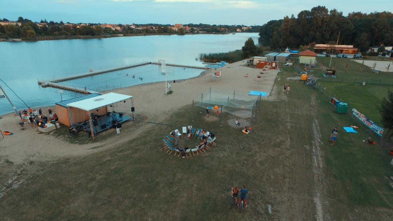 Camping Oaza Blonie Kornik Domki Standard - 3 Pokoje Buitenkant foto