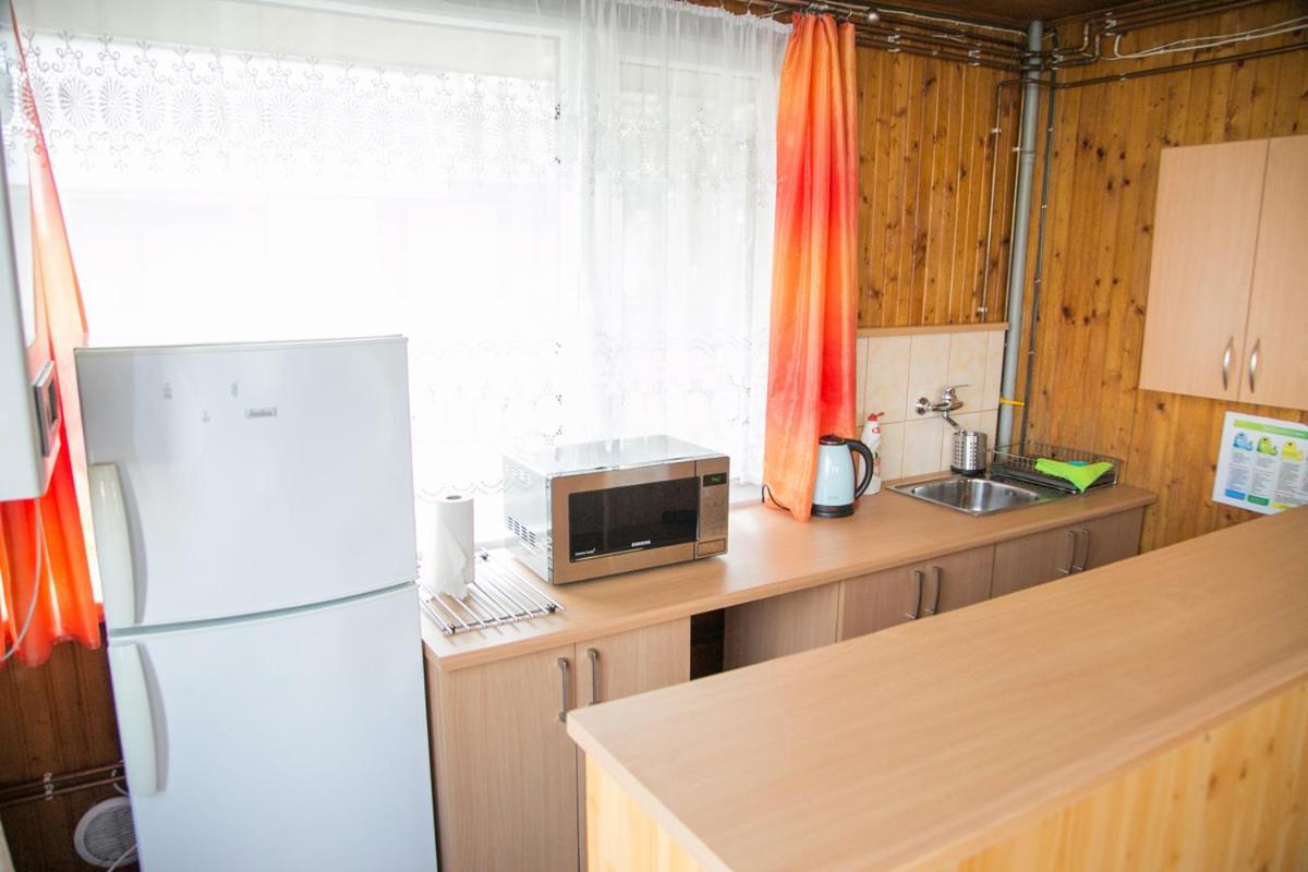 Camping Oaza Blonie Kornik Domki Standard - 3 Pokoje Buitenkant foto