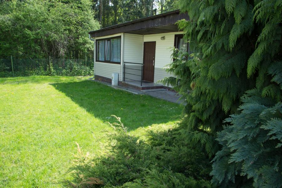 Camping Oaza Blonie Kornik Domki Standard - 3 Pokoje Buitenkant foto